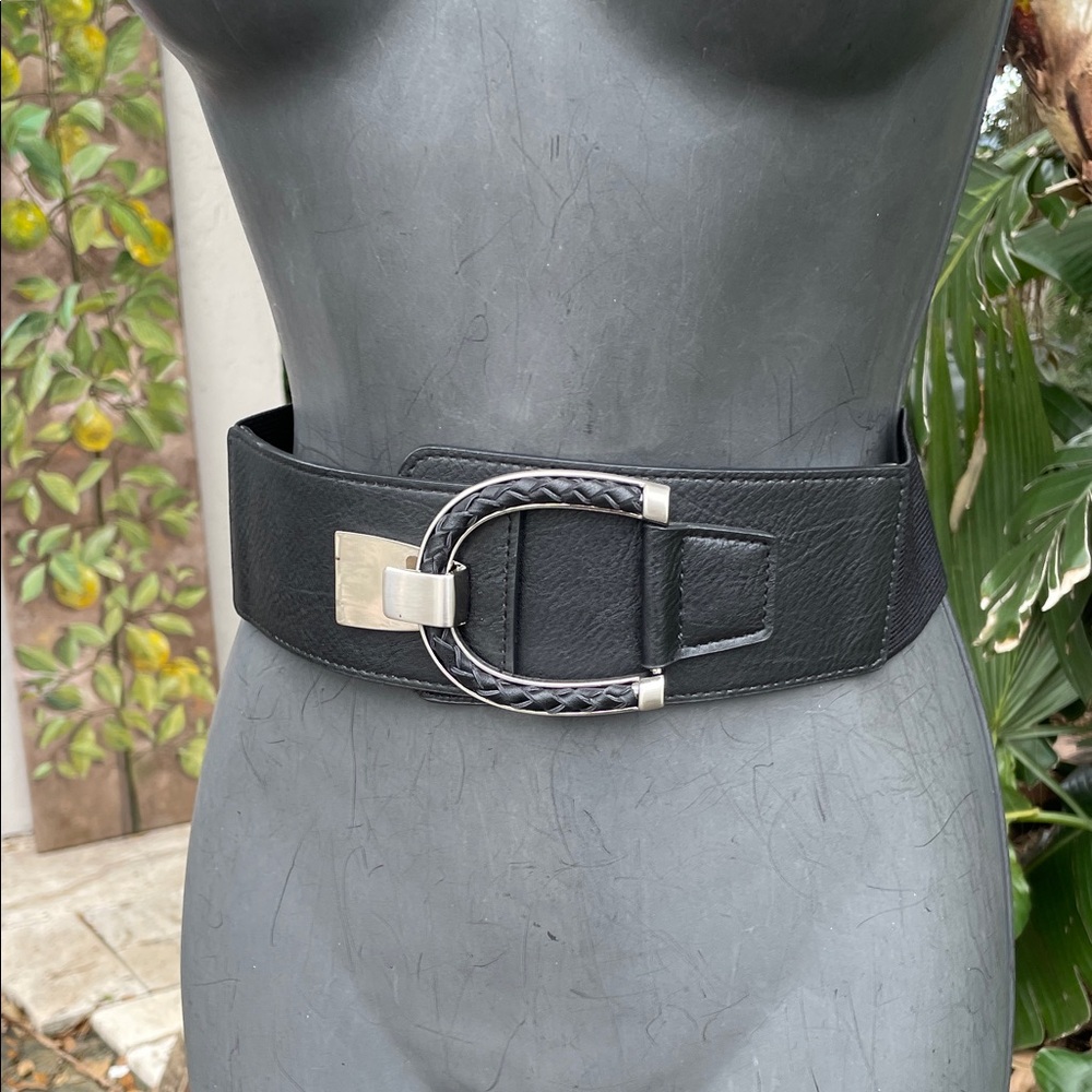 Vince Camuto, silver buckle, and vegan leather stretch statement, belt